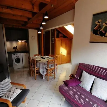 Cornillon B Appartement *